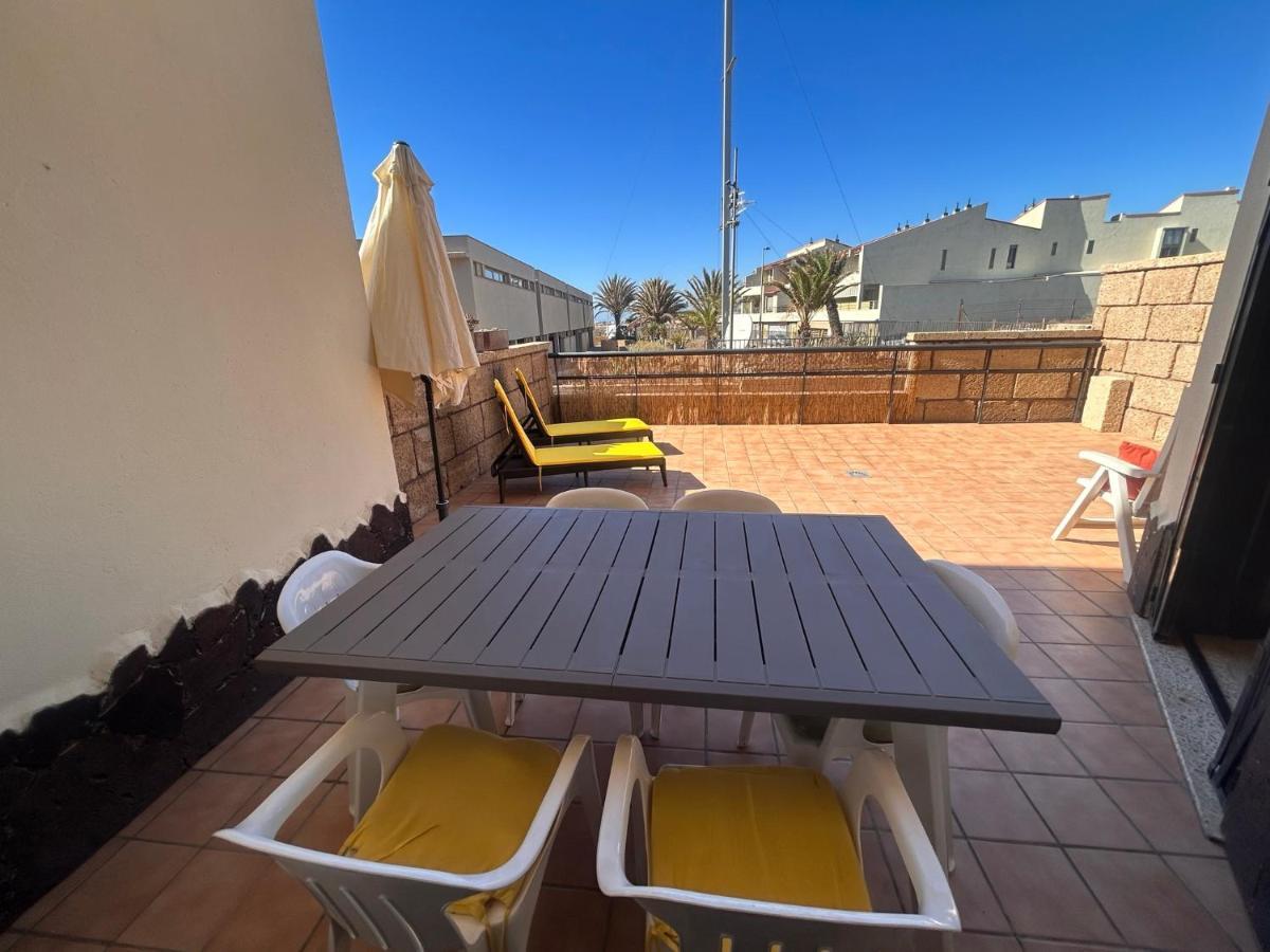 Alquilaencanarias Duplex Playa Del Medano Exterior foto
